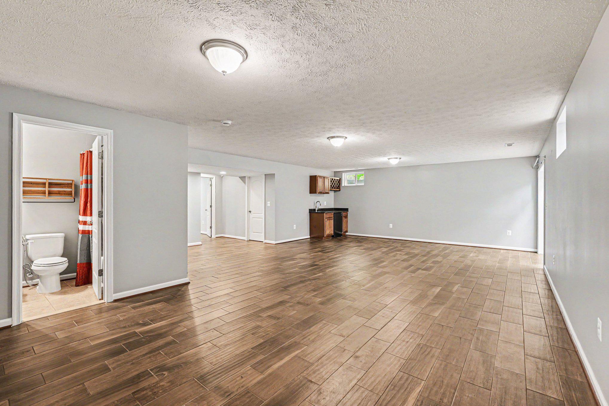 1095 TIMBER MILL LANE