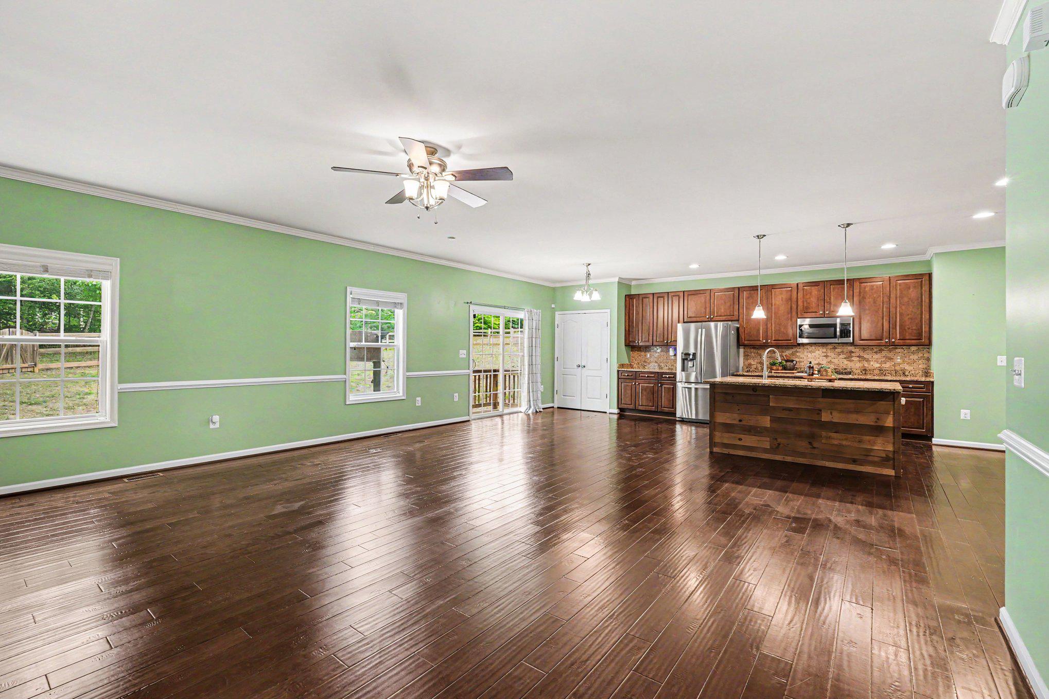 1095 TIMBER MILL LANE