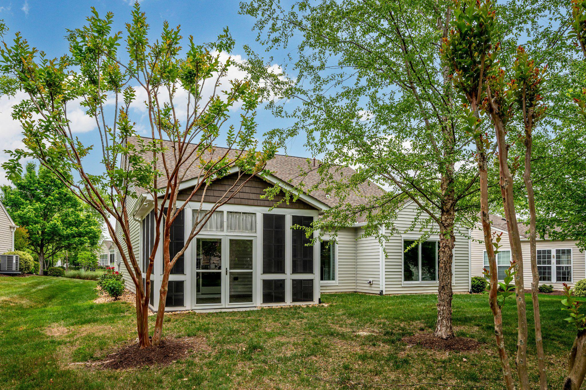 28 MENDOTA WAY
