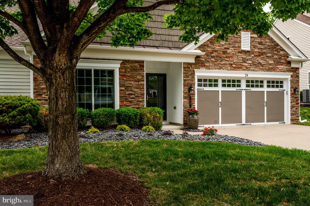 28 MENDOTA WAY