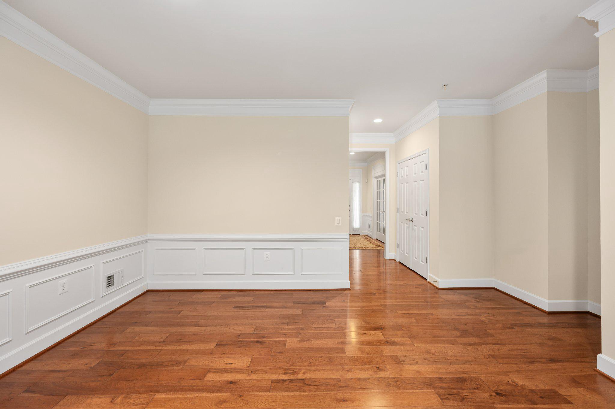 28 MENDOTA WAY