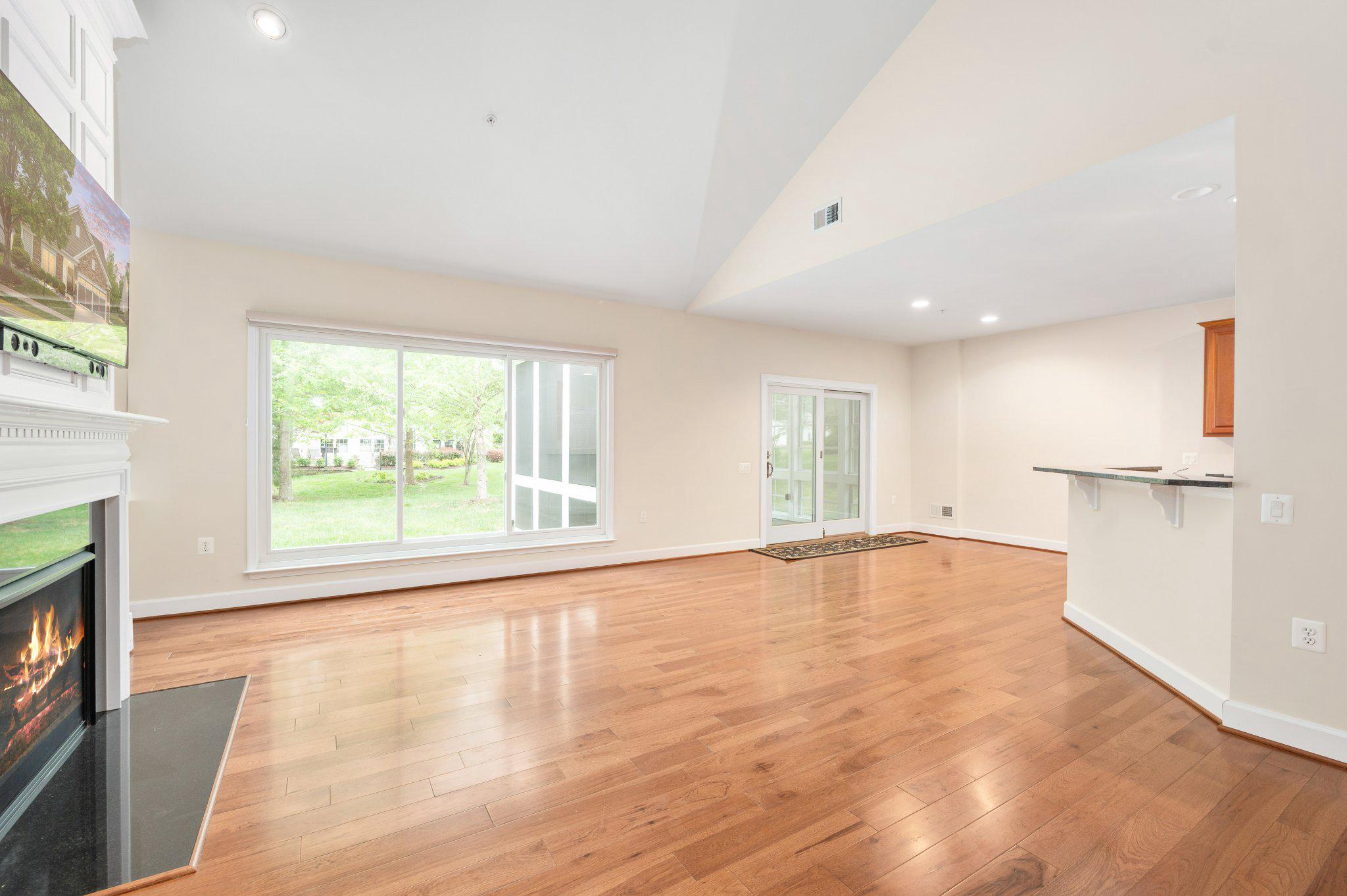 28 MENDOTA WAY