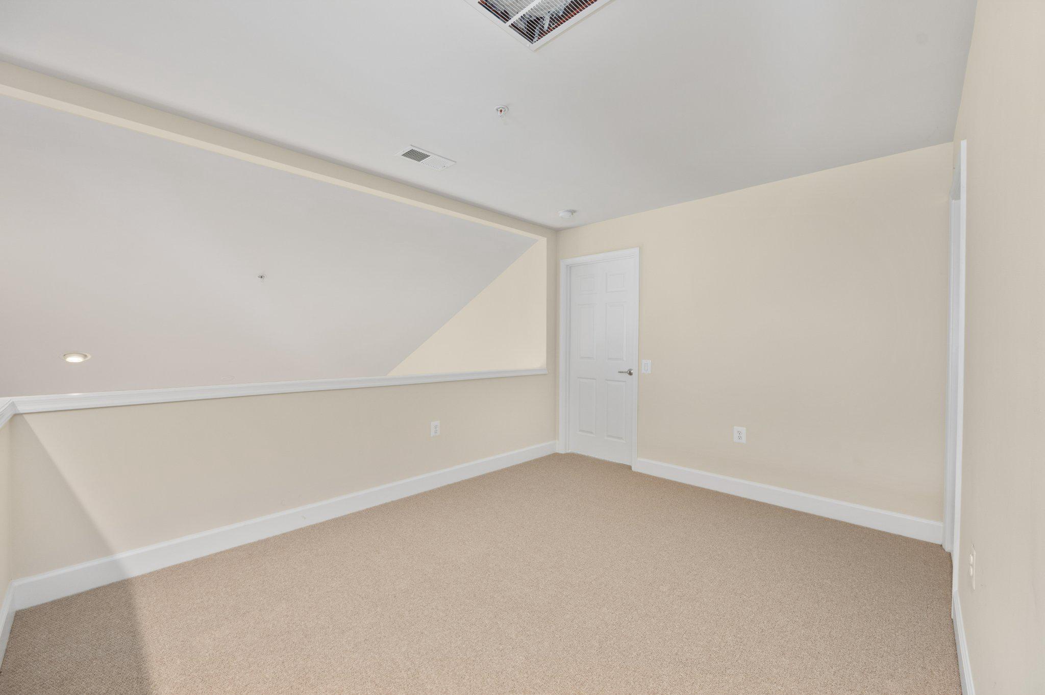 28 MENDOTA WAY