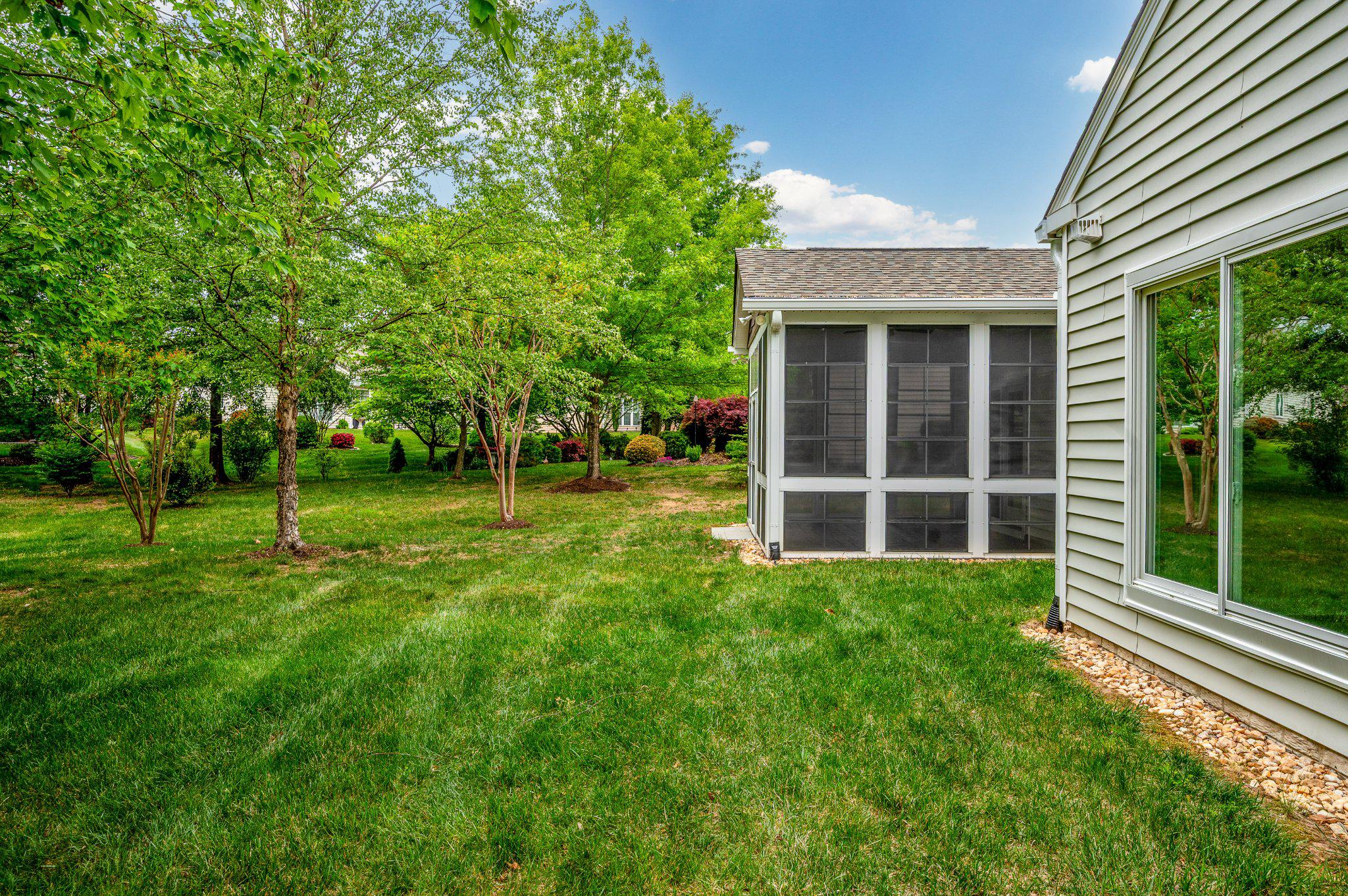 28 MENDOTA WAY