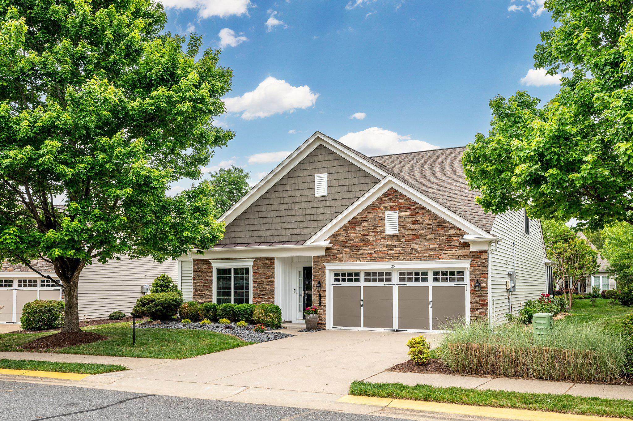 28 MENDOTA WAY