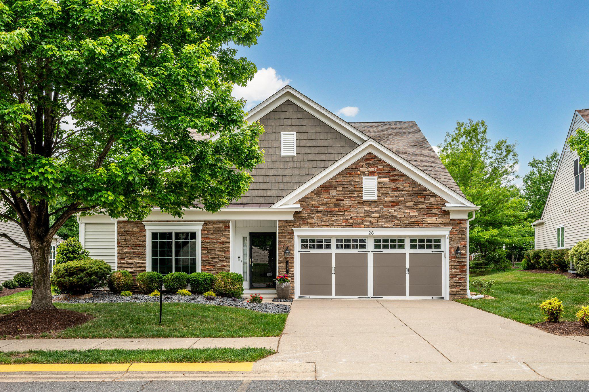 28 MENDOTA WAY