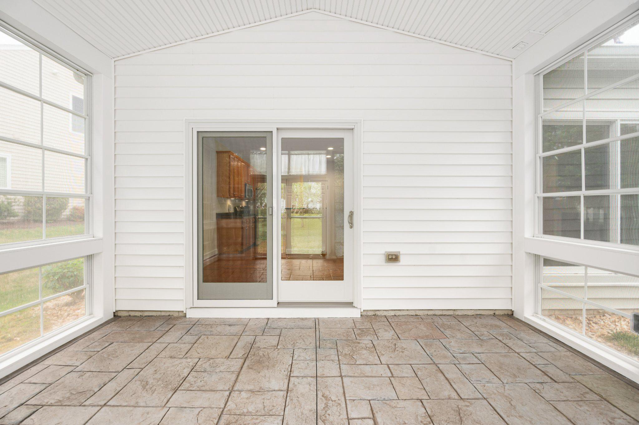 28 MENDOTA WAY