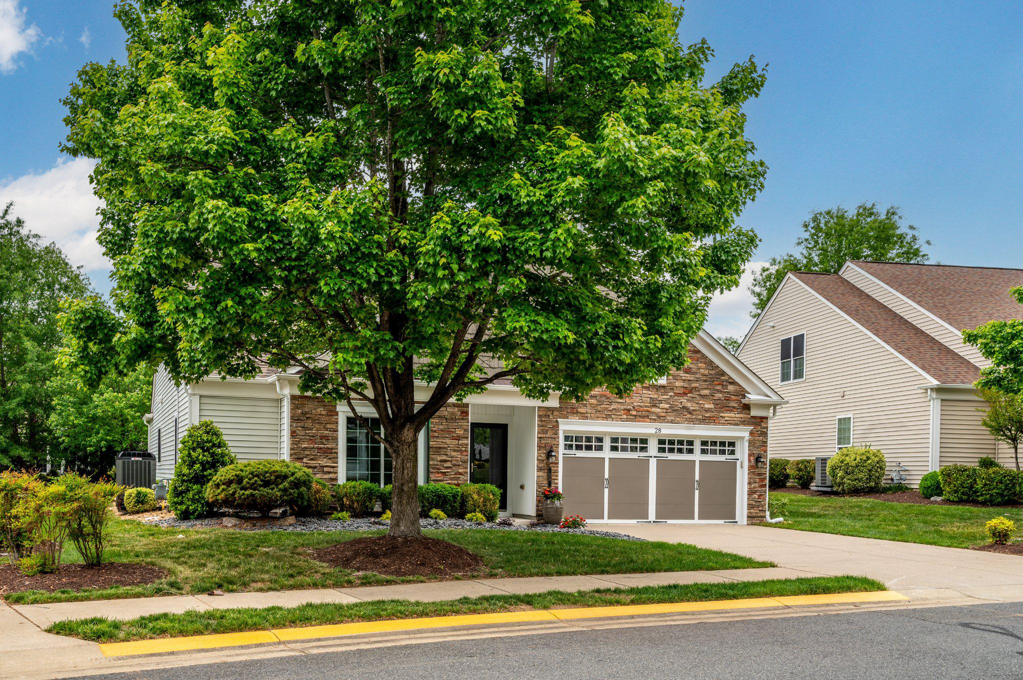 28 MENDOTA WAY