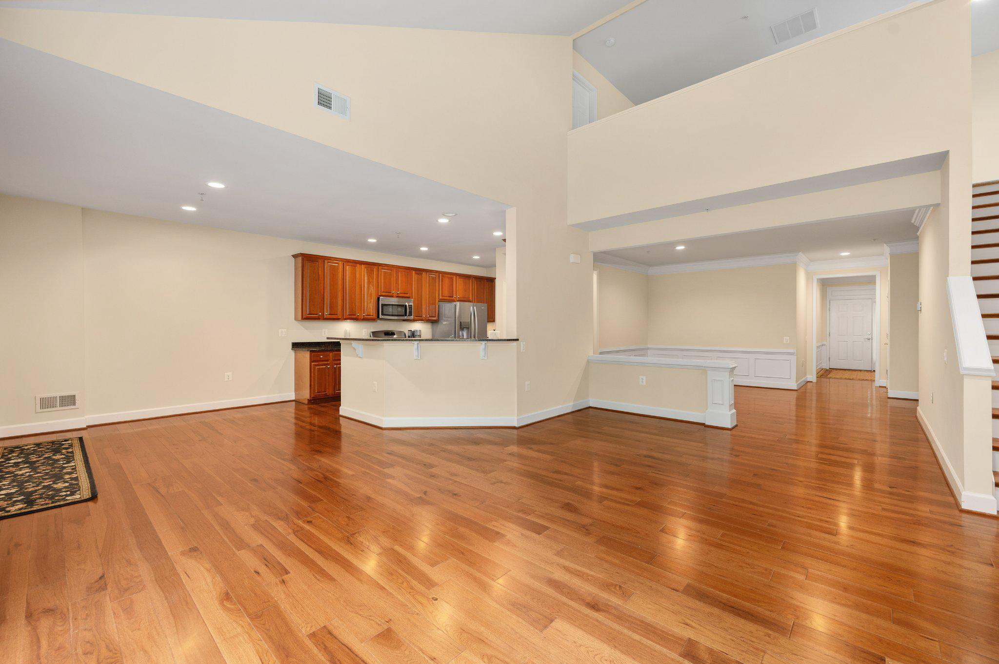 28 MENDOTA WAY