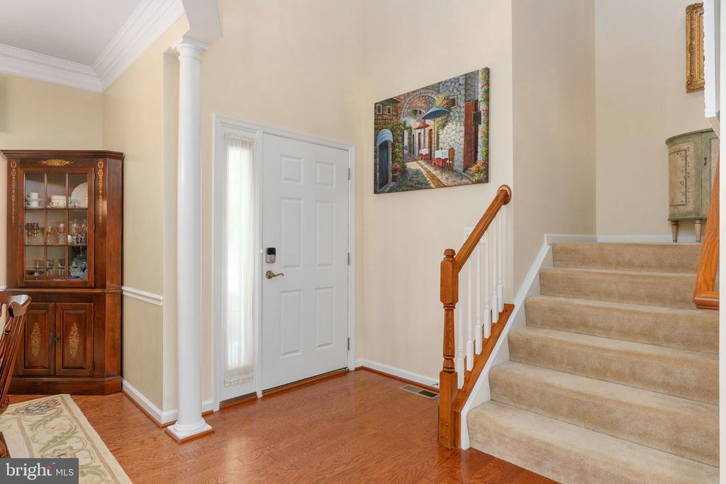 6 SAGEWOOD COURT