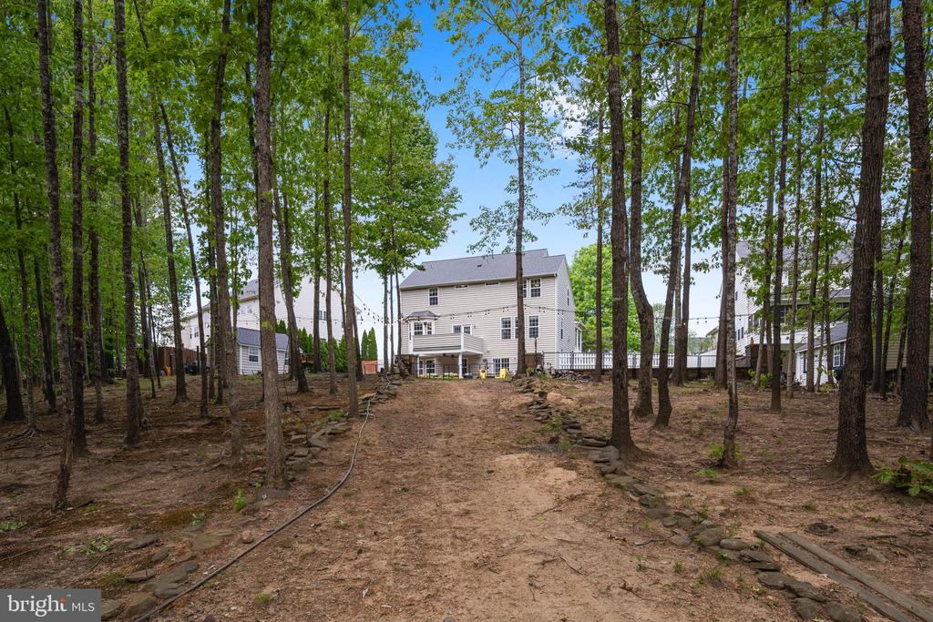 6 SAGEWOOD COURT