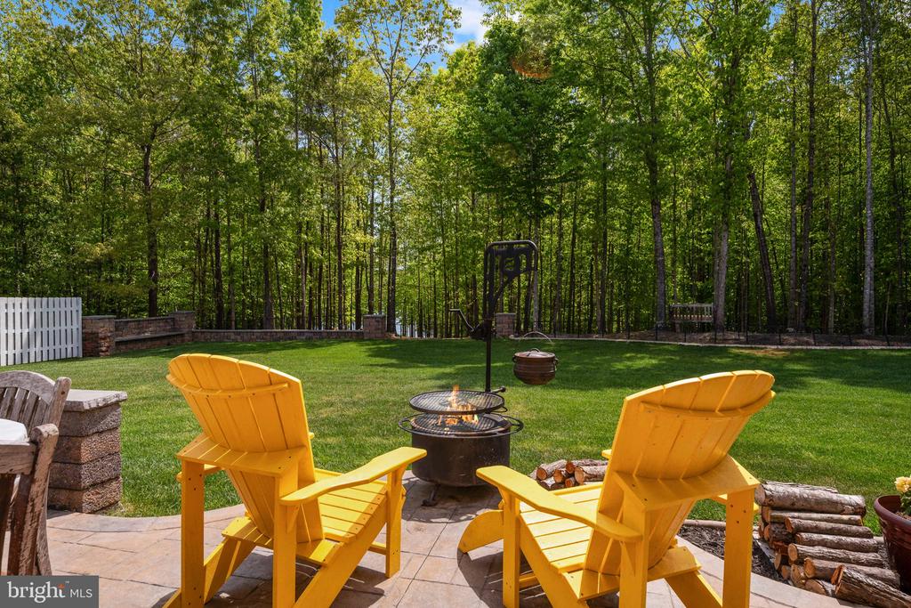 6 SAGEWOOD COURT
