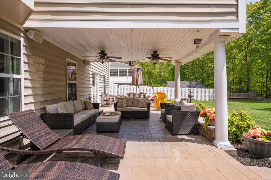 6 SAGEWOOD COURT