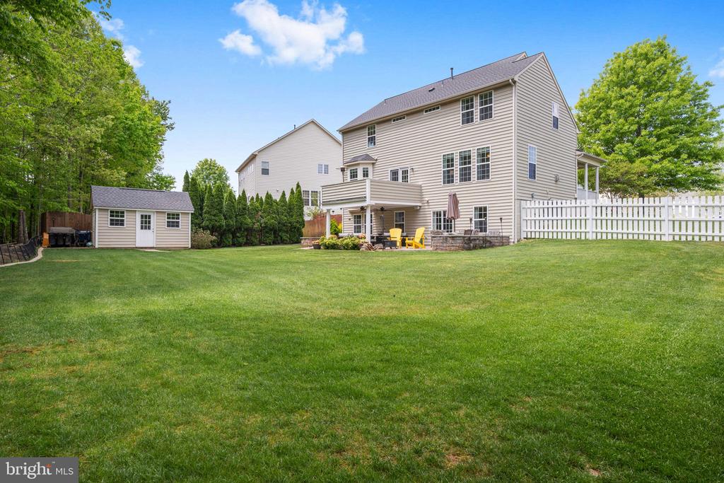 6 SAGEWOOD COURT