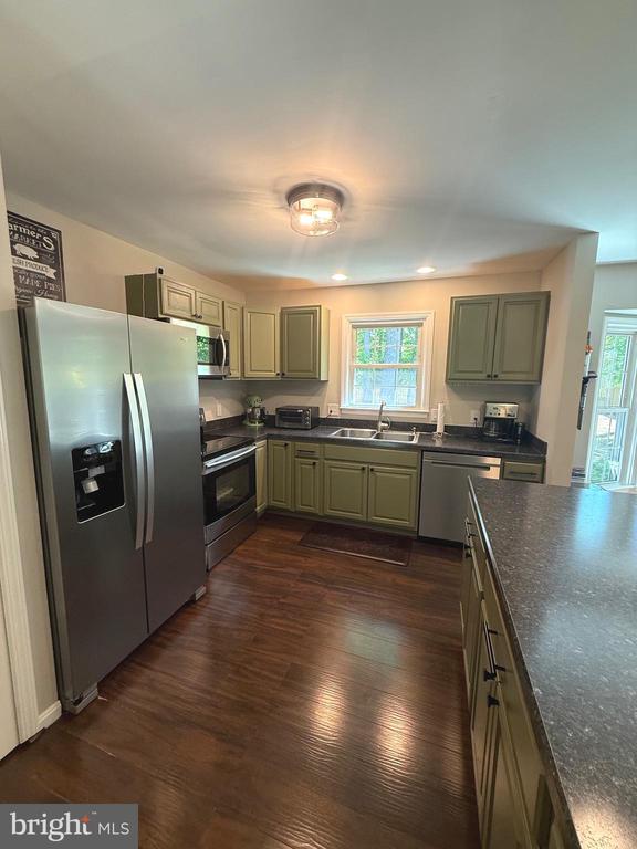 2308 HARPOON DRIVE