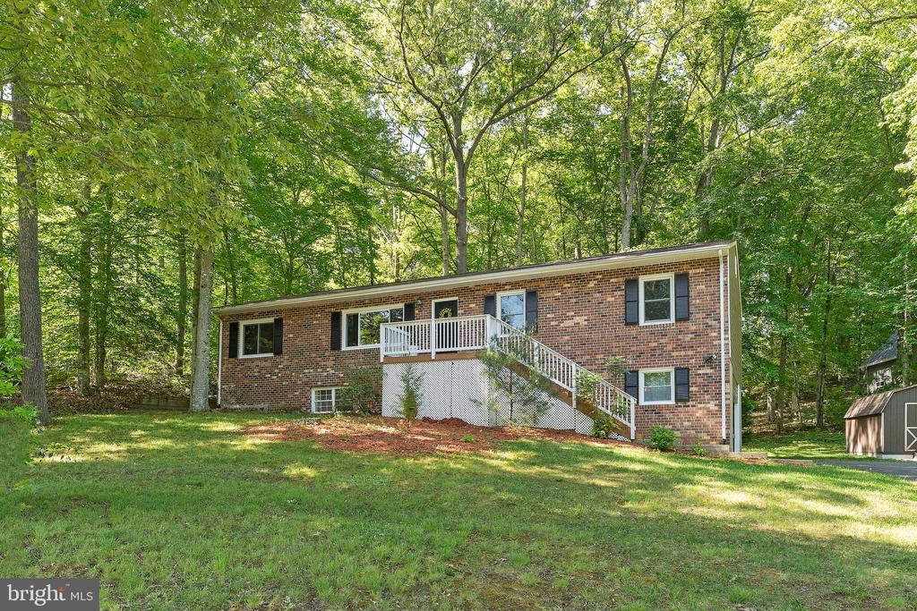 34 GREENRIDGE DRIVE