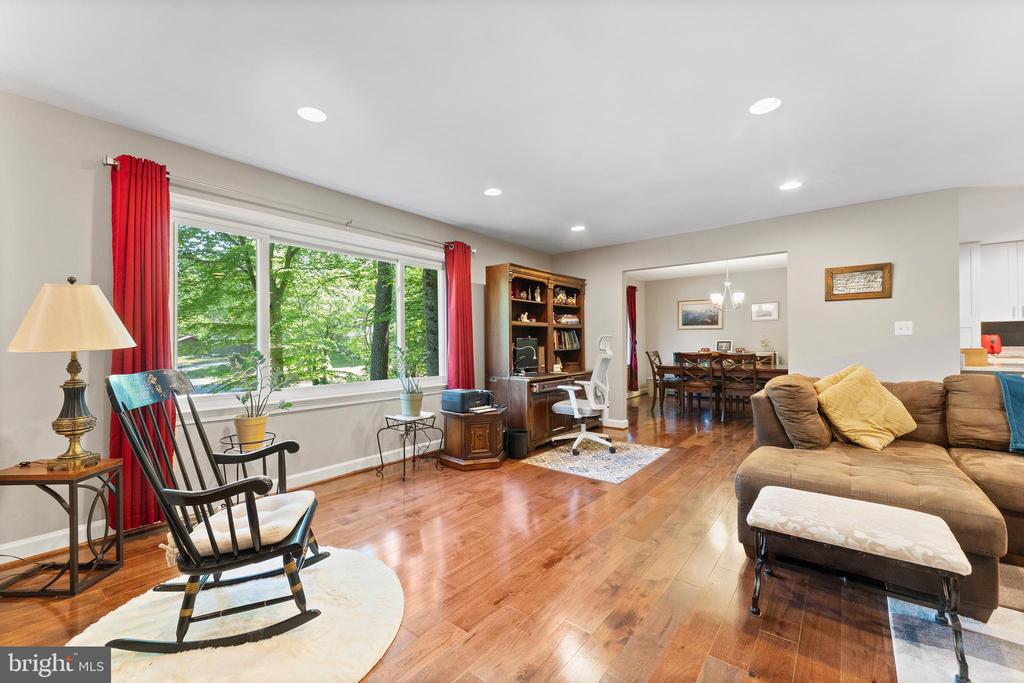 34 GREENRIDGE DRIVE