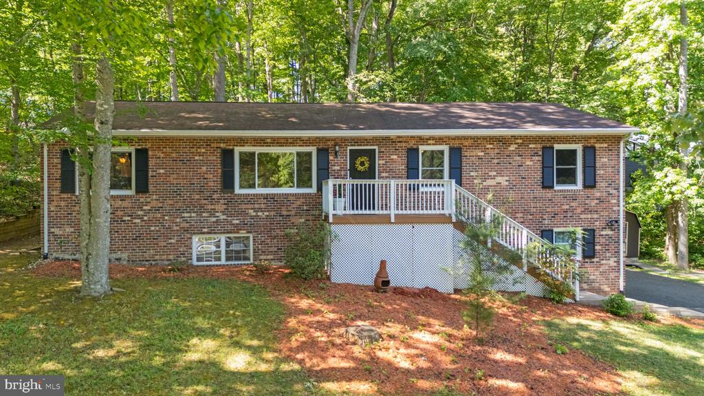 34 GREENRIDGE DRIVE