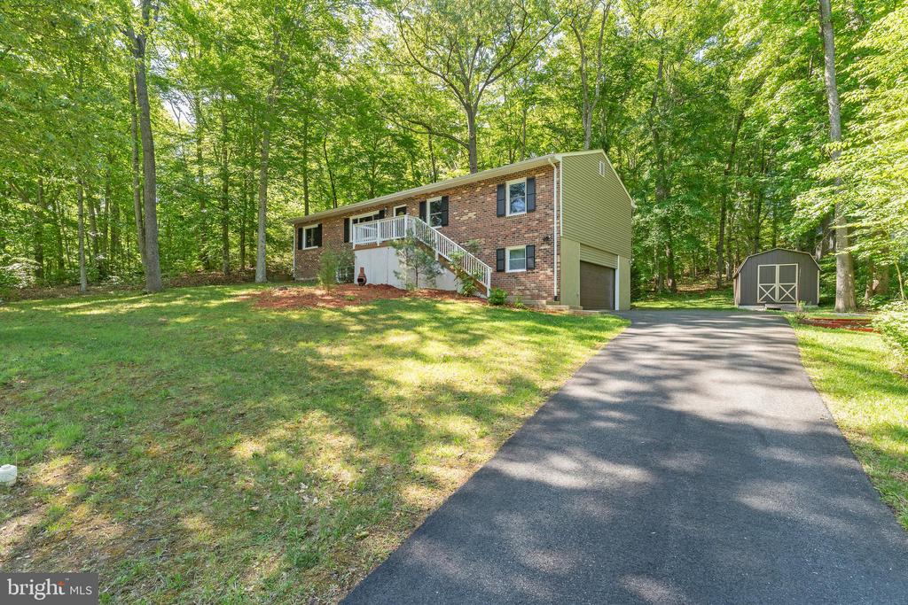 34 GREENRIDGE DRIVE