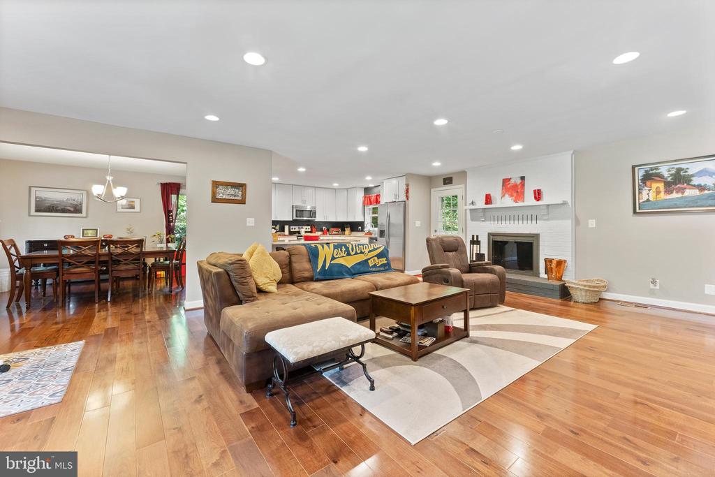 34 GREENRIDGE DRIVE