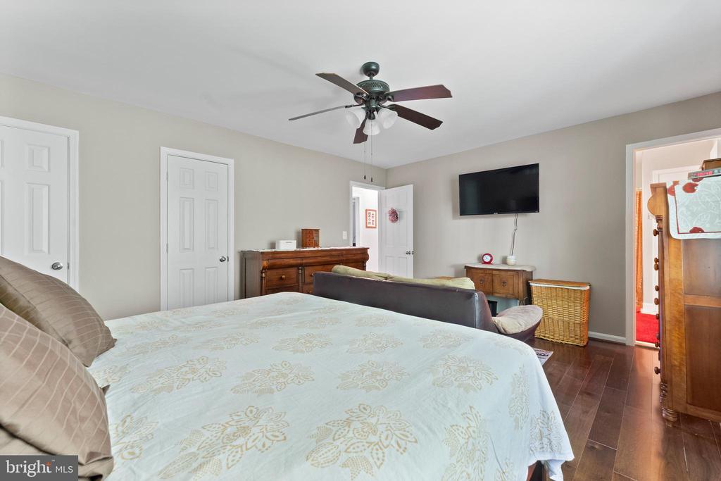 34 GREENRIDGE DRIVE