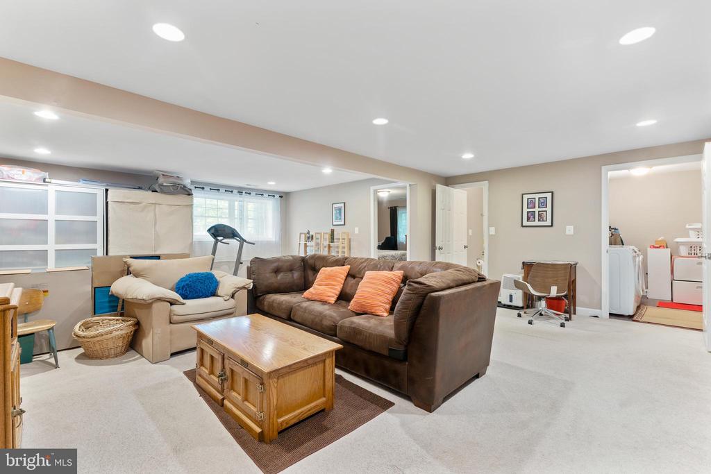 34 GREENRIDGE DRIVE