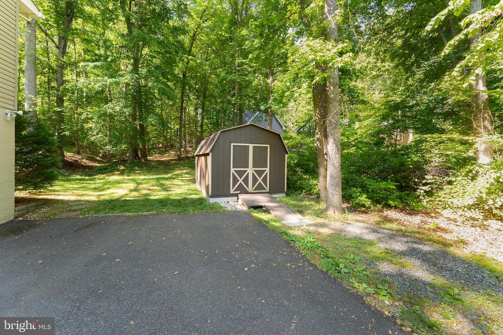 34 GREENRIDGE DRIVE