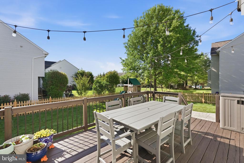 59 COUNTRY MANOR DRIVE