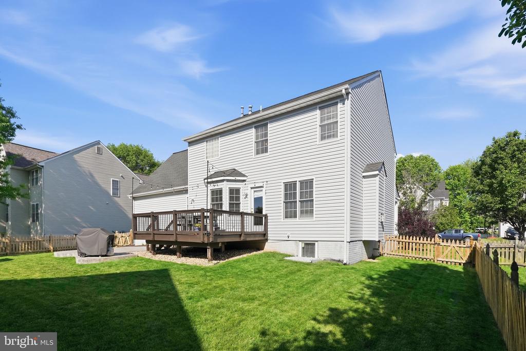 59 COUNTRY MANOR DRIVE