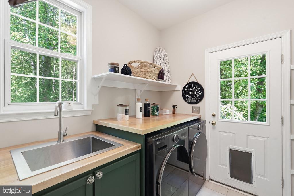 12 PIN OAK COURT