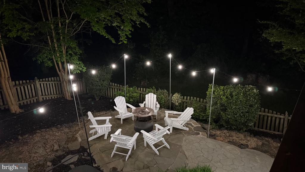 12 PIN OAK COURT