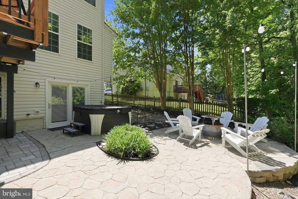 12 PIN OAK COURT