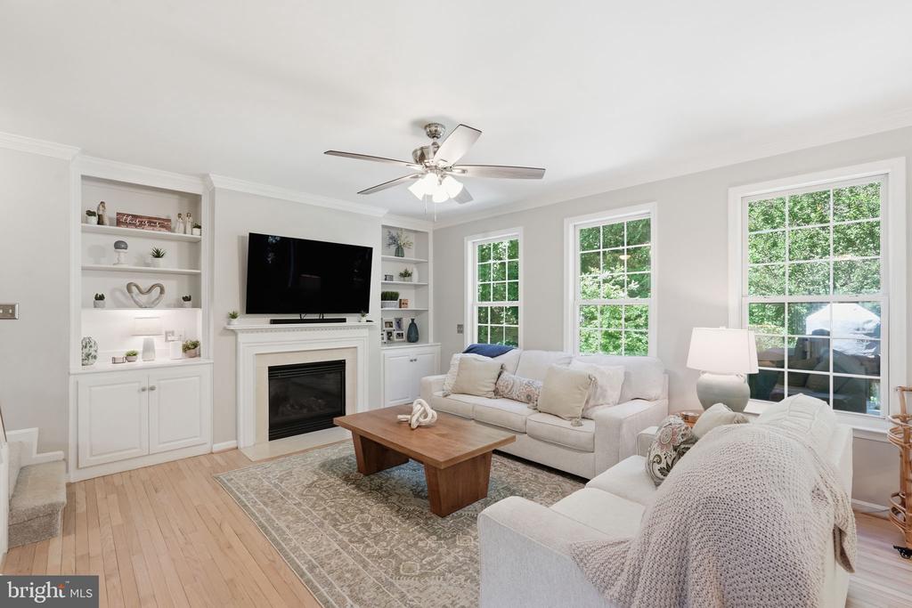 12 PIN OAK COURT