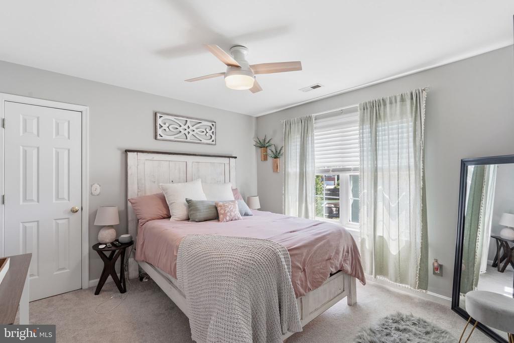 12 PIN OAK COURT