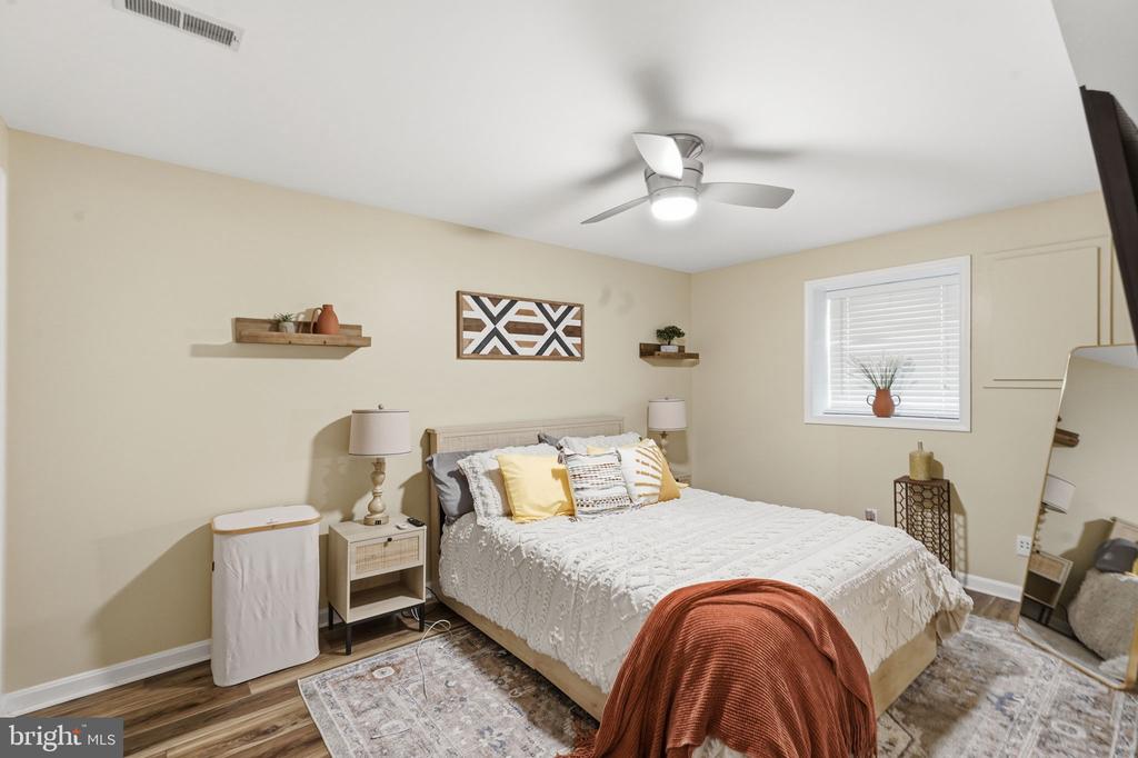12 PIN OAK COURT