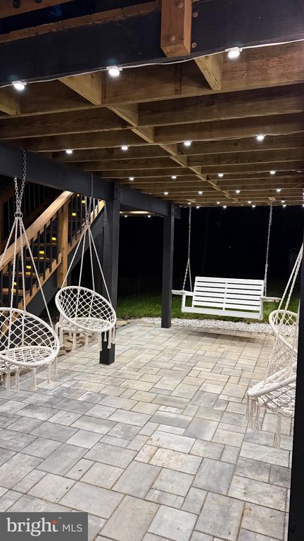 12 PIN OAK COURT