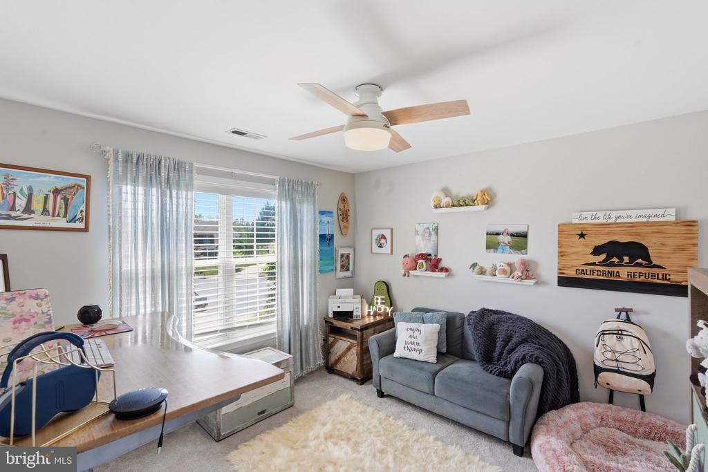 12 PIN OAK COURT