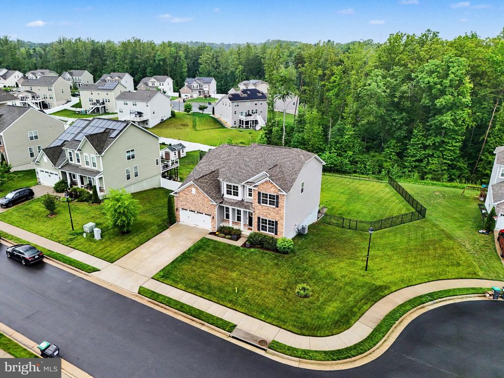 119 OLD OAKS COURT