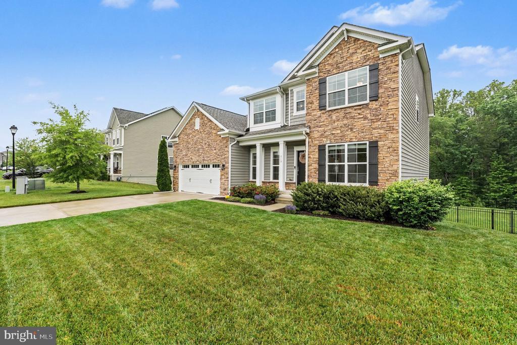 119 OLD OAKS COURT