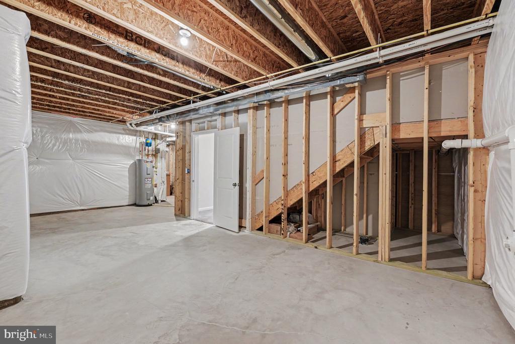 119 OLD OAKS COURT
