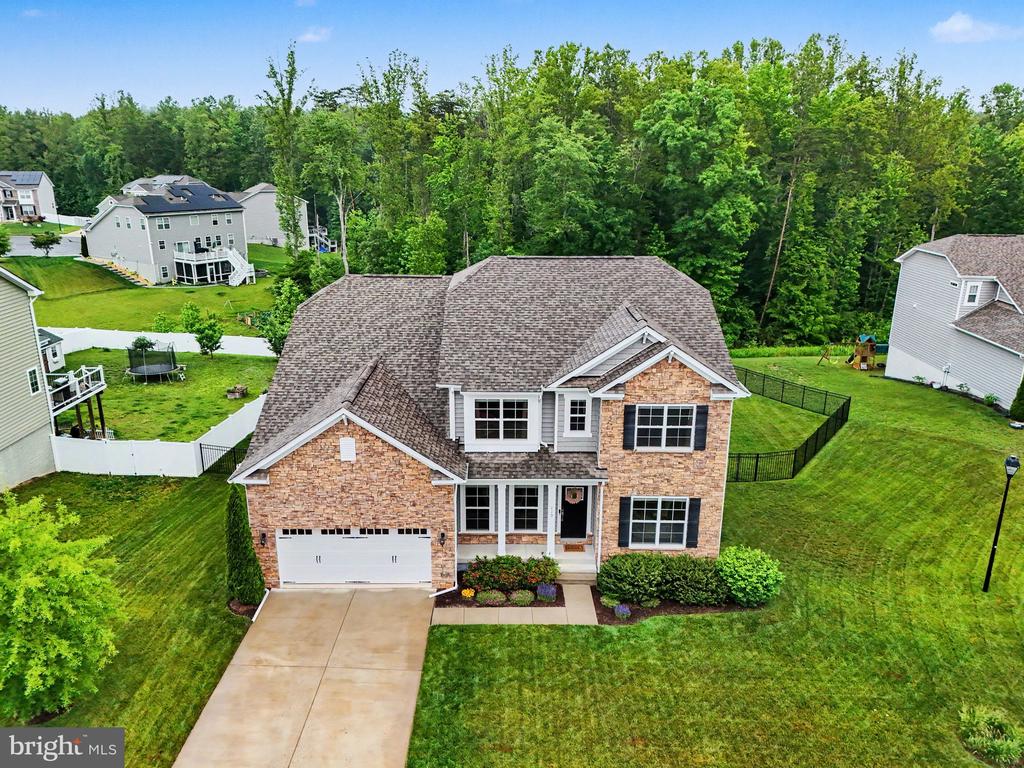 119 OLD OAKS COURT