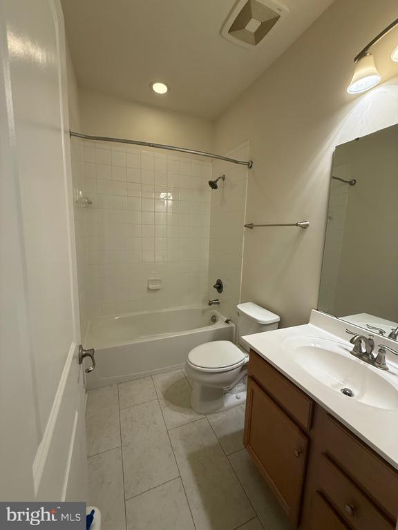 123 STREAMVIEW DRIVE