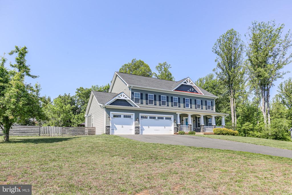 109 ROBELI WAY