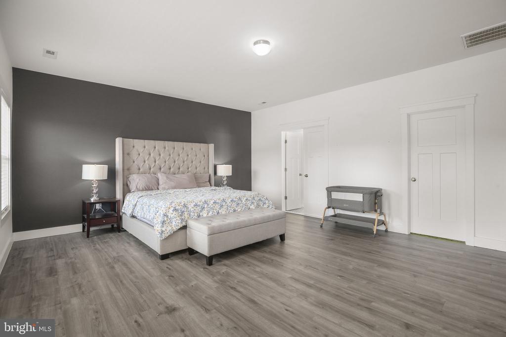 109 ROBELI WAY