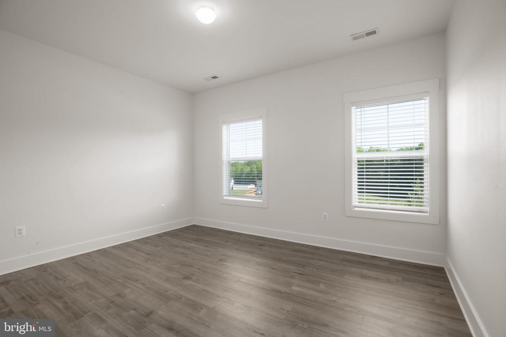 109 ROBELI WAY