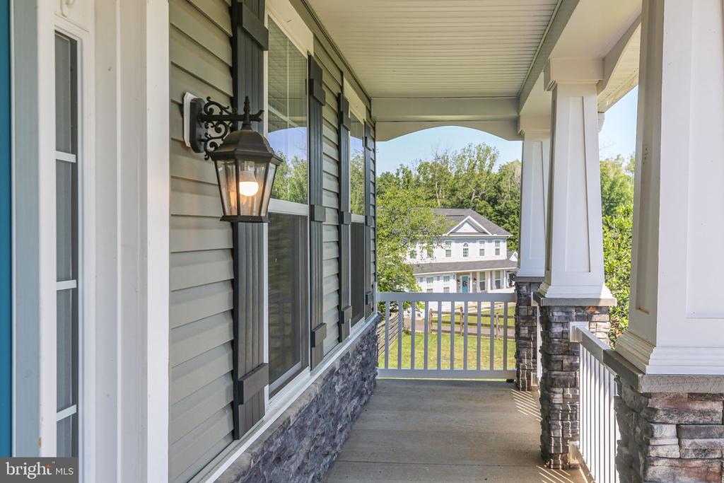 109 ROBELI WAY