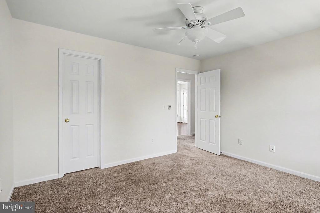 48 NEWBURY DRIVE
