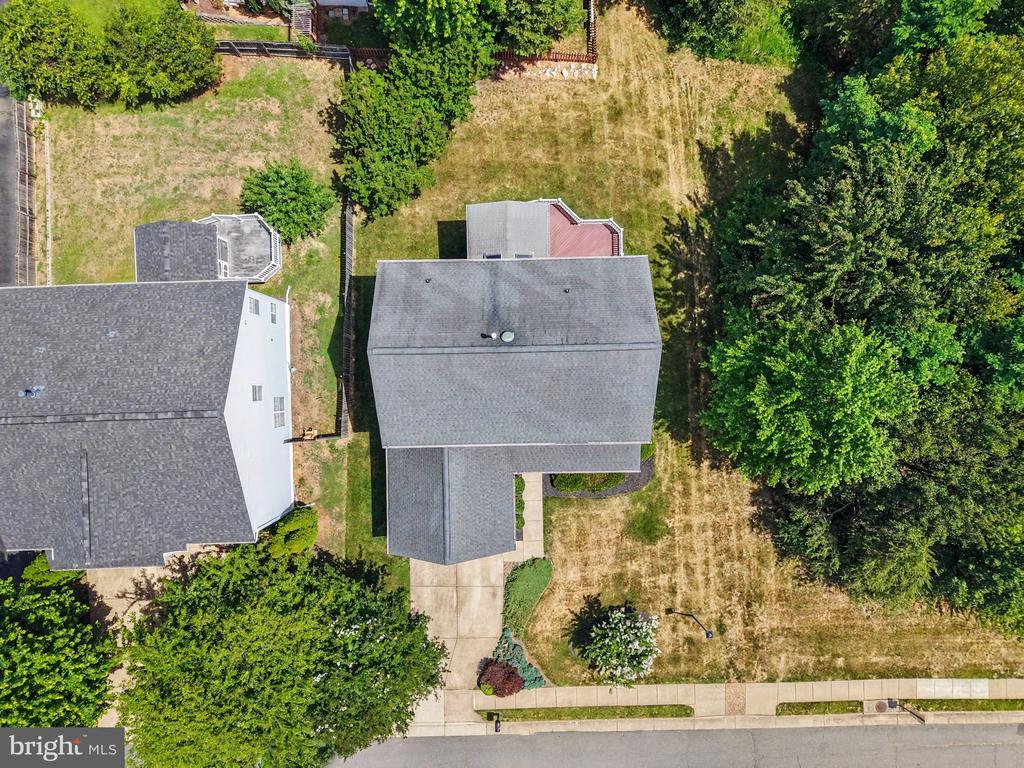 48 NEWBURY DRIVE