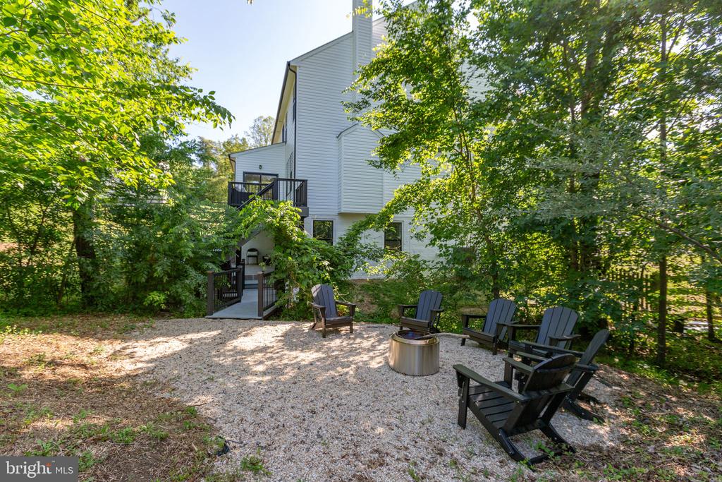 15 GROVE LANE