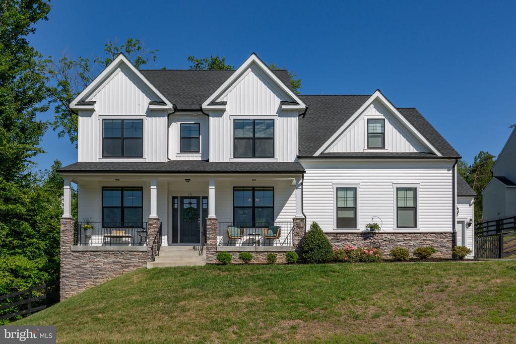 15 GROVE LANE